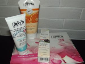 Im Testpaket: 3 Produkte von lavera für Kopf bis Fuß