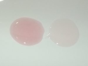Neutrogena Visibly Clear Pink Grapefruit  - Links das Peeling, rechts das Waschgel. 