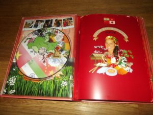 So sieht die Doppel-DVD-Hülle von innen aus.