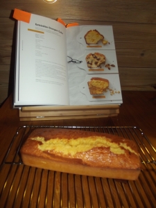 Der Orangenkuchen - 4 cm hoch. Aber er duftet verführerisch gut!