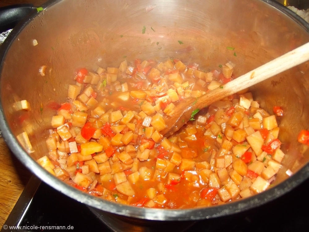 Ein Topf Kartoffelgulasch - reichte leider nur für ein Abendessen.