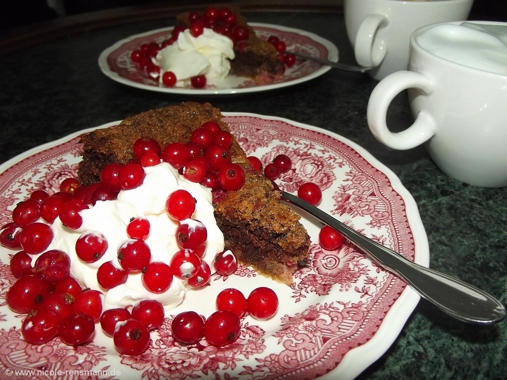 Nuss-Johannisbeer-Kuchen 
