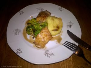 Butterkohl mit pikantem Kabeljau und Kartoffelstampf nach Oma