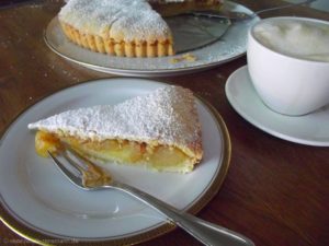 Gedeckte Apfeltarte 