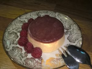 Weißweinsorbet mit Blaubeer-Aprikosen-Fruchtspiegel