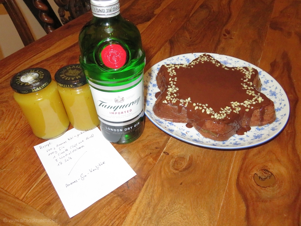 Sacher-Stern mit Ananas-Gin-Konfitüre