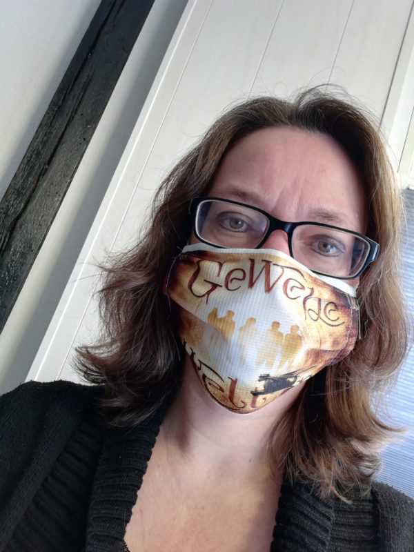 Maske (Mund-Nasen-Bedeckung): Merchandising / Märchen-Dai-Sing – Bild 6
